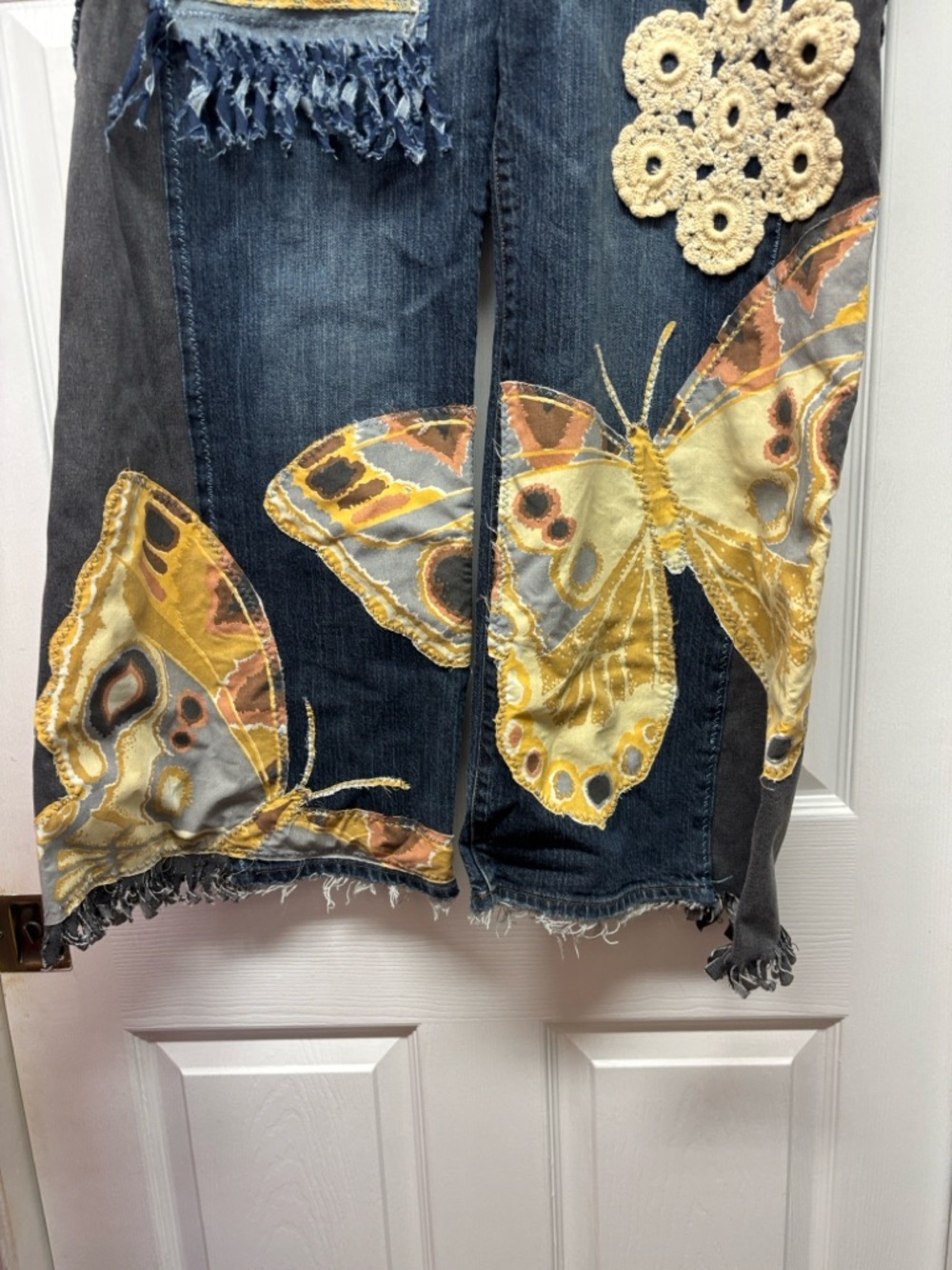 Scrappy Pants Handcrafted Boho Embroidered Butterfly Patchwork Blue Jeans 34x30 - Picture 5 of 5